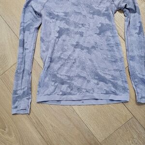 Athleta Momentum Long Sleeve Top